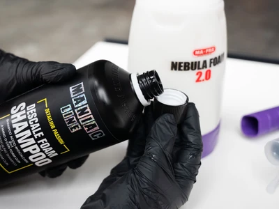 Maniac line DESCALE FOAM SHAMPOO - שמפו מקציף מסיר אבנית