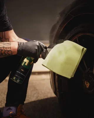 Yum TAR & RESIDUE - מסיר זפת ומזהמים