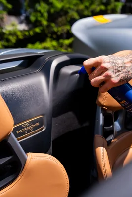 חומר ניקוי וריענון מיוחד לפנים הרכב מבוסס חומצה גליקולית - labocosmetica IGEA